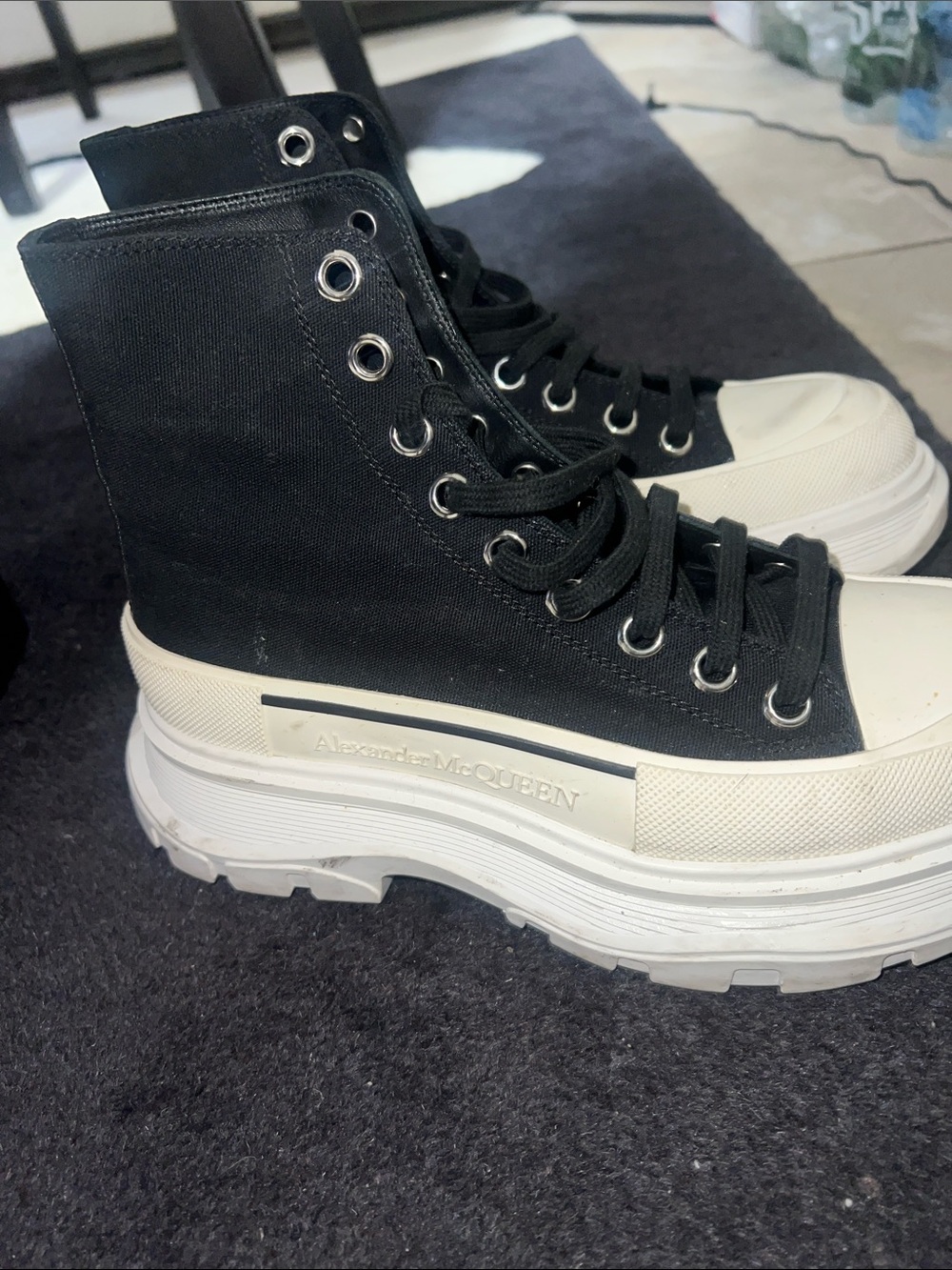 Alexander McQueen Black Canvas Lace-Up Platform High-Top Boots with White Sole